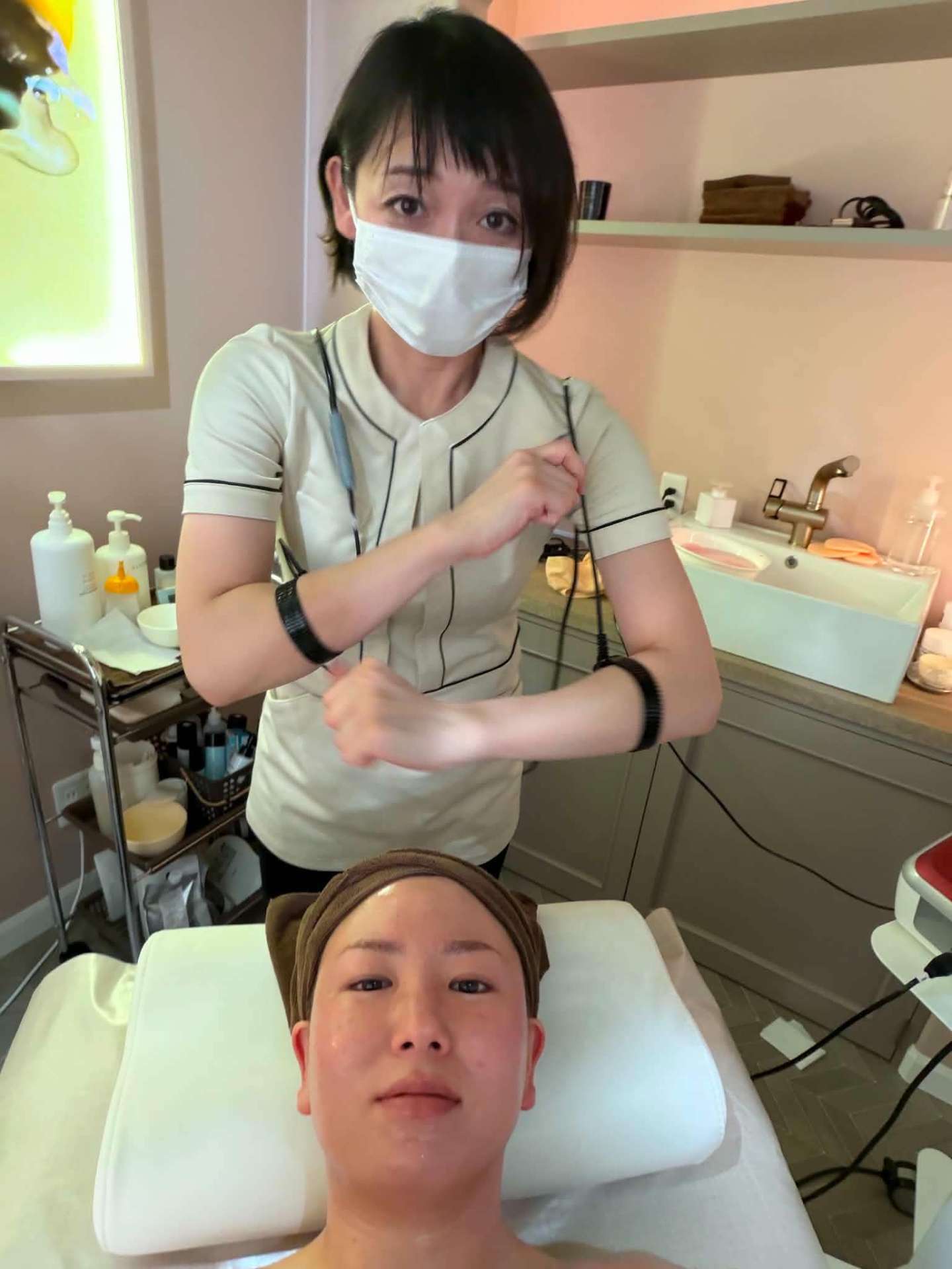 【お出かけ前に】オールハンドマッサージな体感で小顔リンパケア【姫路エステ】